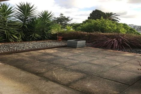 Photo of property in 4/2b Queensway, Three Kings, Auckland, 1024