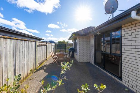Photo of property in 8 Cleveland Heights, Kelvin Grove, Palmerston North, 4414