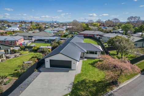 Photo of property in 16 Fox Street, Temuka, 7920