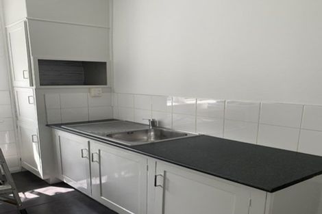 Photo of property in 7/9 Bell Street, Marton, 4710