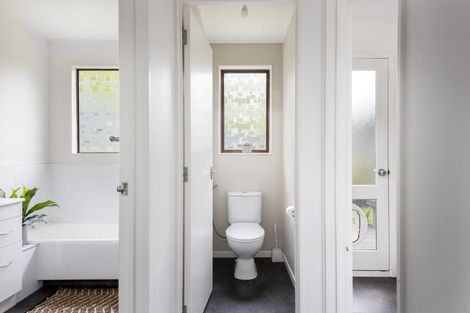 Photo of property in 121 Poplar Grove, Whalers Gate, New Plymouth, 4310