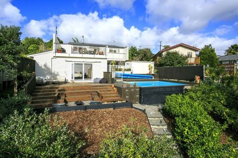 Photo of property in 13 Hillcrest Road, Hatfields Beach, Orewa, 0931