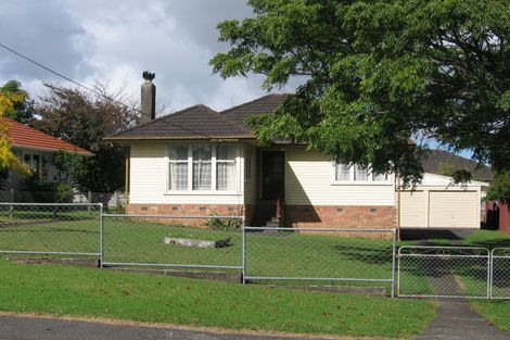 Photo of property in 57 Waipani Road, Te Atatu Peninsula, Auckland, 0610