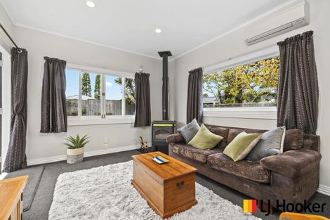 Photo of property in 13 Polandson Place, Opaheke, Papakura, 2113