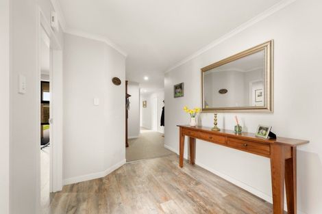 Photo of property in 24 Mckinnon Road, Edendale, Wyndham, 9893