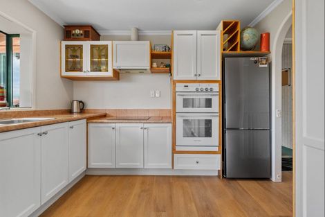 Photo of property in 537 Richmond Road, Lepperton, New Plymouth, 4373