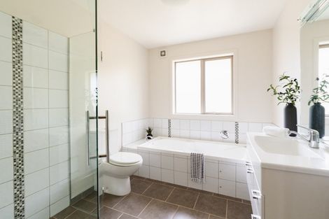 Photo of property in 40 Liverpool Street, Hampden, 9410