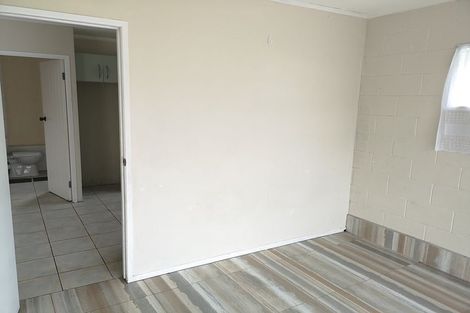 Photo of property in 42a Wedgwood Avenue, Mangere East, Auckland, 2024