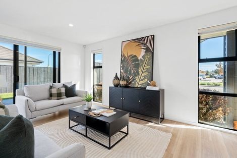 Photo of property in 74a Shillingford Boulevard, Rolleston, 7615