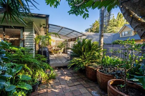 Photo of property in 1/37 Wolsley Avenue, Milford, Auckland, 0620