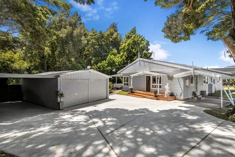 Photo of property in 70 Grande Vue Road, Hillpark, Auckland, 2102