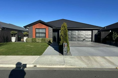 Photo of property in 6 Godley Place, Woodend, 7610