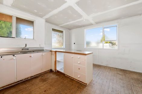 Photo of property in 298 Malfroy Road, Pomare, Rotorua, 3015