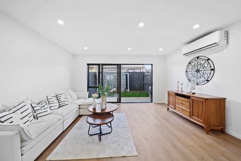 Photo of property in 4/9 Wilson Place, Papakura, 2110