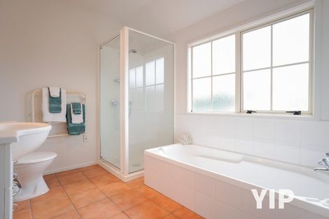 Photo of property in 17 Sim Street, Johnsonville, Wellington, 6037