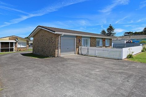 Photo of property in 144a Tasman Street, Opunake, 4616