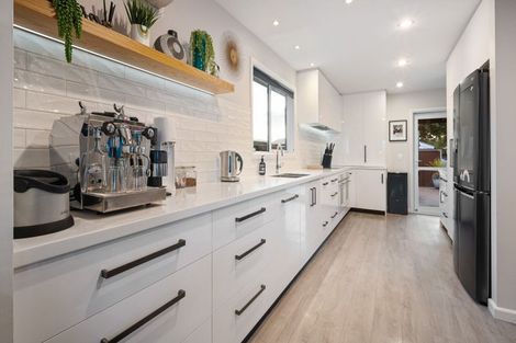 Photo of property in 137 Harris Crescent, Papanui, Christchurch, 8053