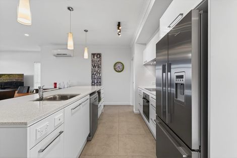 Photo of property in 60 Landmark Terrace, Orewa, 0931