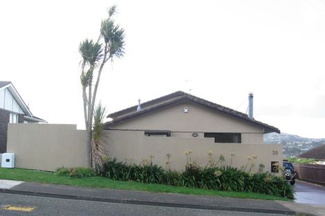 Photo of property in 39 Cambrian Street, Churton Park, Wellington, 6037