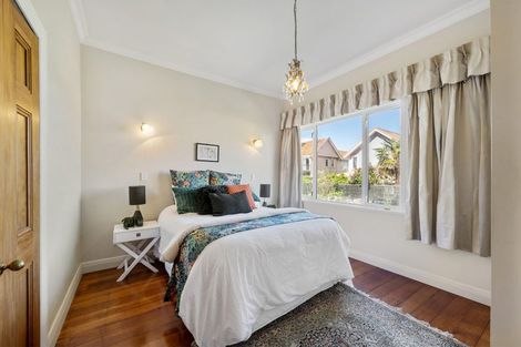 Photo of property in 18 Burnell Avenue, Thorndon, Wellington, 6011