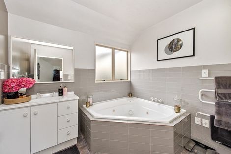 Photo of property in 19a Munro Place, Flagstaff, Hamilton, 3210