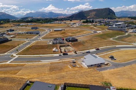 Photo of property in 4 Durry Lane, Wanaka, 9305