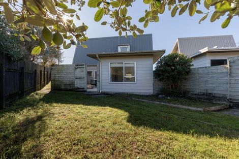 Photo of property in 144 Karewa Parade, Papamoa Beach, Papamoa, 3118