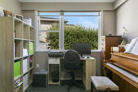 Photo of property in 2/79 Taupo View Road, Taupo, 3330