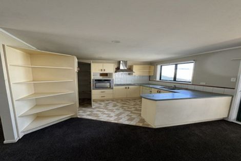 Photo of property in 302 Wairau Road, Glenfield, Auckland, 0629