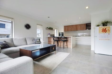 Photo of property in 5 Laurel Oak Drive, Schnapper Rock, Auckland, 0632