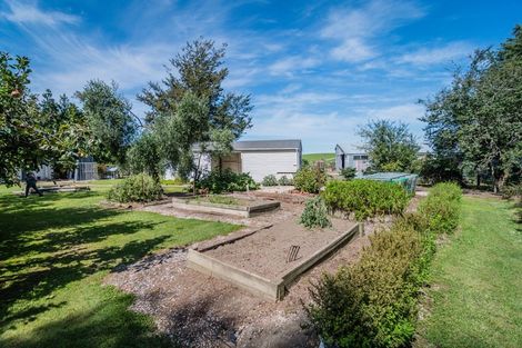 Photo of property in 381 Pareora River Road, Saint Andrews, Timaru, 7972