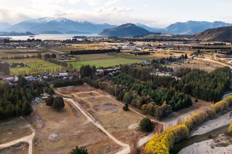 Photo of property in 289 Riverbank Road, Wanaka, 9382