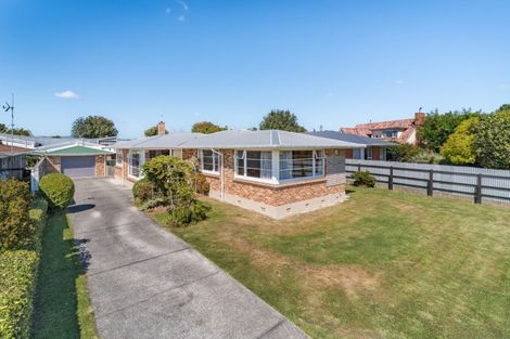 Photo of property in 7 Innes Place, Roslyn, Palmerston North, 4414