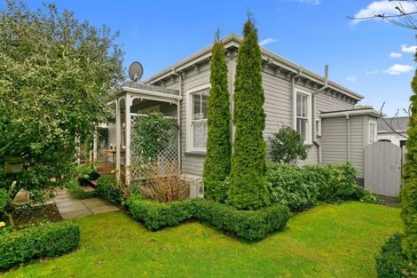 Photo of property in 53 Williams Street, Cambridge, 3434