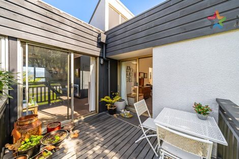 Photo of property in 2 Stanhope Grove, Korokoro, Lower Hutt, 5012
