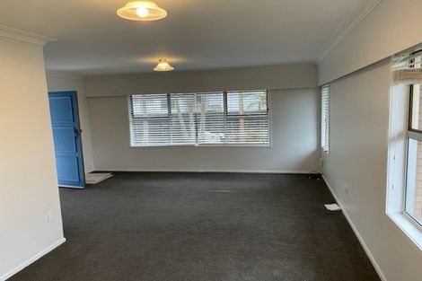 Photo of property in 1/39 Eversleigh Road, Belmont, Auckland, 0622