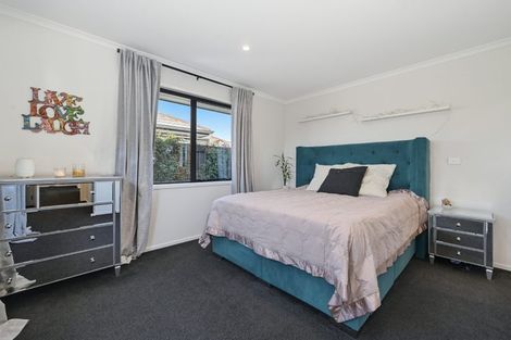 Photo of property in 15 Kanapa Close, Papamoa, 3118