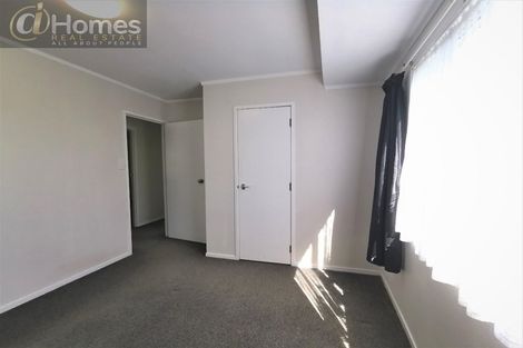 Photo of property in 44 Cedar Heights Avenue, Massey, Auckland, 0614