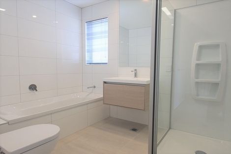 Photo of property in 38 Gosper Road, Takanini, 2112