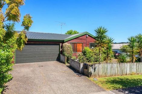 Photo of property in 79 Fernhill Way, Oteha, Auckland, 0632
