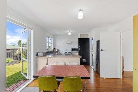 Photo of property in 27 Young Street, Morrinsville, 3300