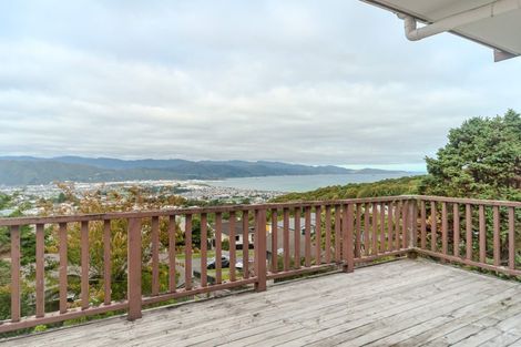 Photo of property in 60 Acacia Avenue, Maungaraki, Lower Hutt, 5010