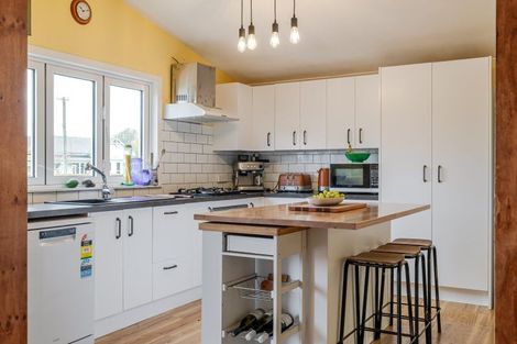 Photo of property in 1 Sedcole Street, Pahiatua, 4910