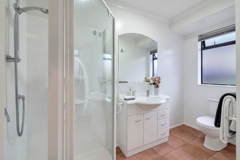 Photo of property in 16 Brittany Drive, Henderson, Auckland, 0612