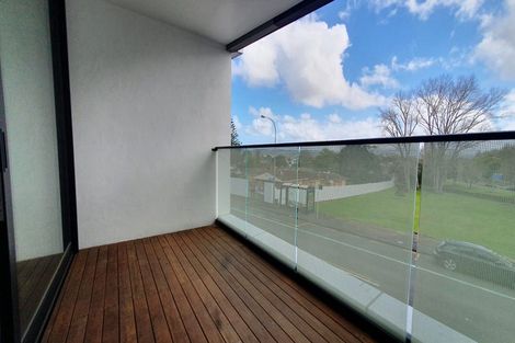 Photo of property in 4/2a Walsall Street, Avondale, Auckland, 1026