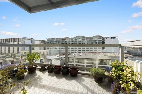 Photo of property in Sol Apartments, 13/37 Jessie Street, Te Aro, Wellington, 6011