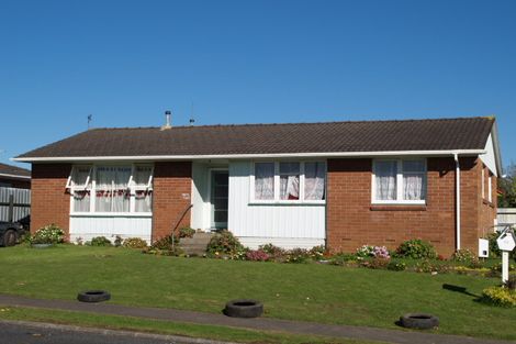Photo of property in 72 Yates Road, Mangere East, Auckland, 2024