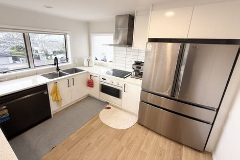 Photo of property in 1/16 Quebec Road, Milford, Auckland, 0620