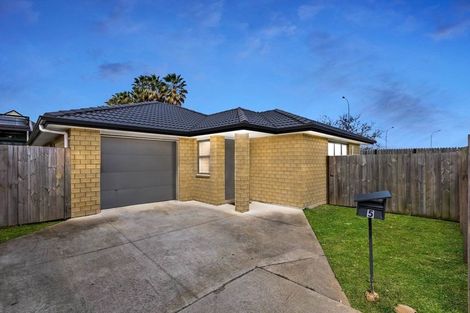 Photo of property in 5 Totara Meadows Court, Wiri, Auckland, 2104