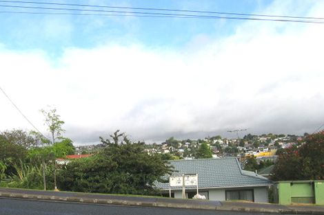 Photo of property in 1/186 Coronation Road, Hillcrest, Auckland, 0627